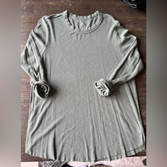 Aerie real soft long sleeve - Picture 1 of 2